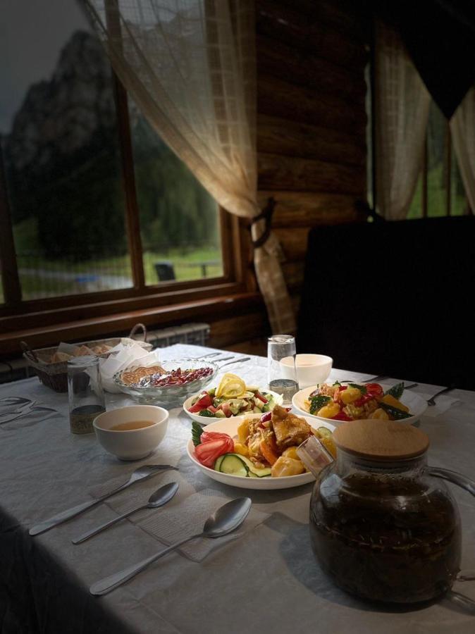Altyn Arashan Guesthouse ภายนอก รูปภาพ